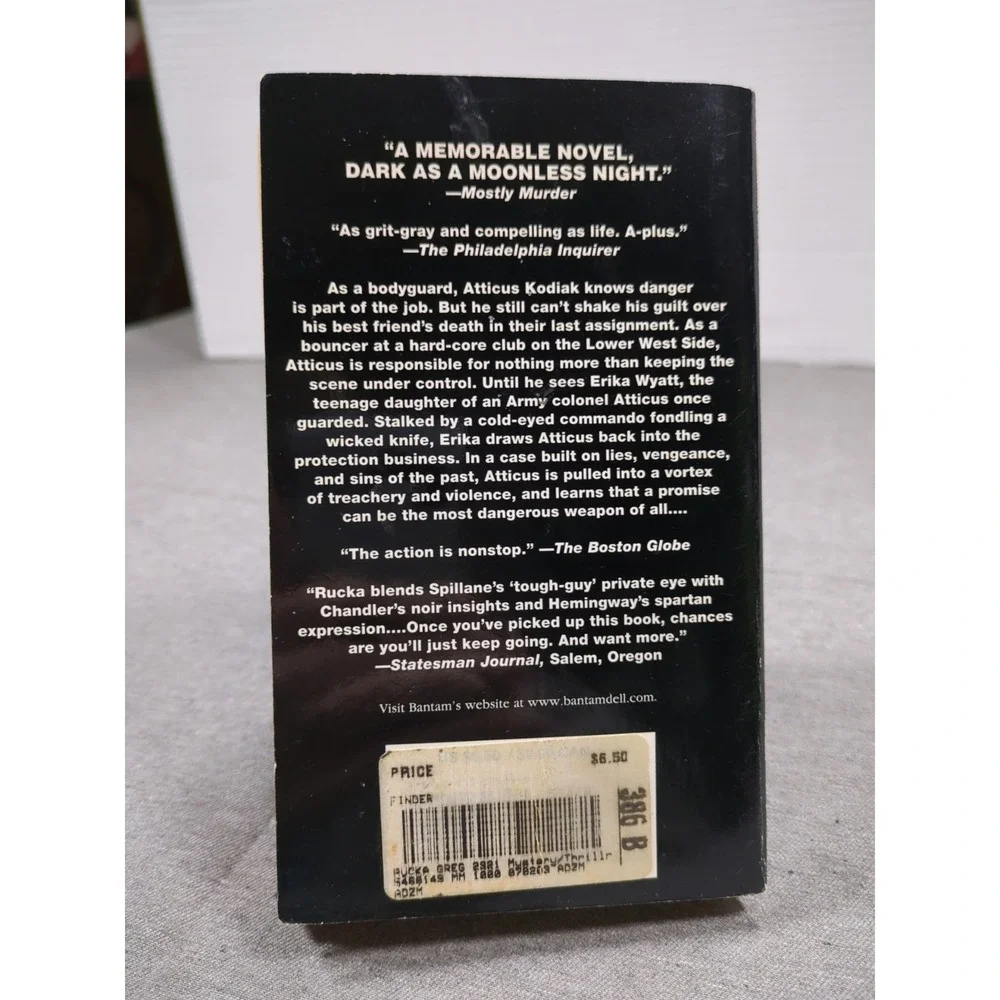 1998 Finder Greg Rucka‎ Atticus Kodiak 2 Vintage Bantam Mass Market Paperback